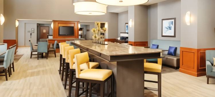 欢朋酒店及套房 - 曼斯费尔德(Hampton Inn & Suites Mansfield)图片