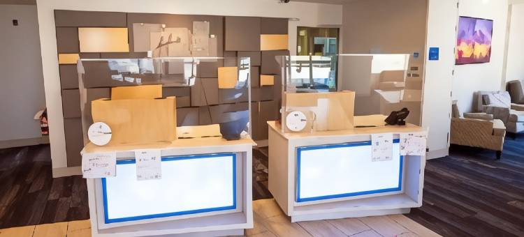 红鹿北智选假日酒店(Holiday Inn Express Red Deer North)图片