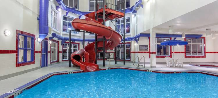 布鲁克斯华美达酒店(Ramada by Wyndham Brooks)图片