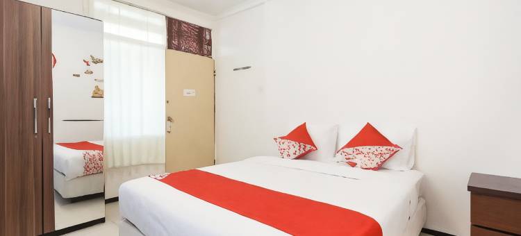 杜库古邦红色伙伴住宅旅馆(Dukuh Kupang Residence Mitra RedDoorz)图片