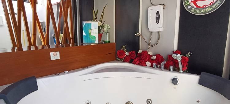 BMF Homestay Jacuzzi图片