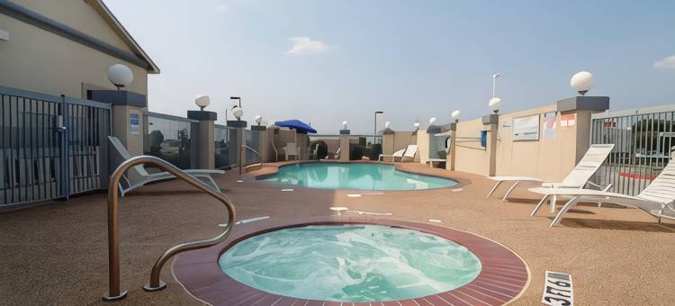 麦金尼贝斯特韦斯特优质套房酒店(Best Western Plus McKinney Inn  Suites)图片