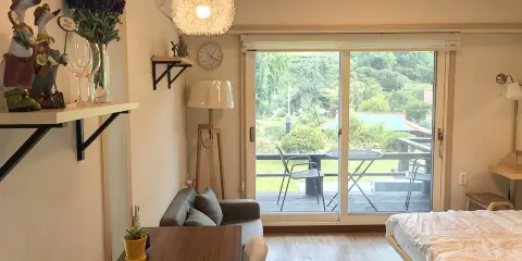 Handmi House