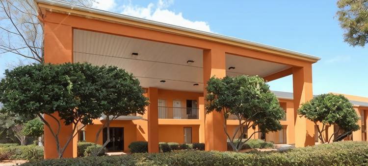 彭萨科拉西温德姆戴斯酒店(Days Inn by Wyndham Pensacola I-10)图片