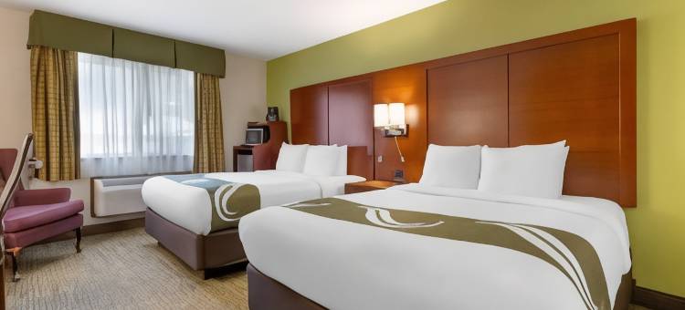 斯托顿凯艺套房酒店-麦迪逊南(Quality Inn & Suites Stoughton - Madison South)图片