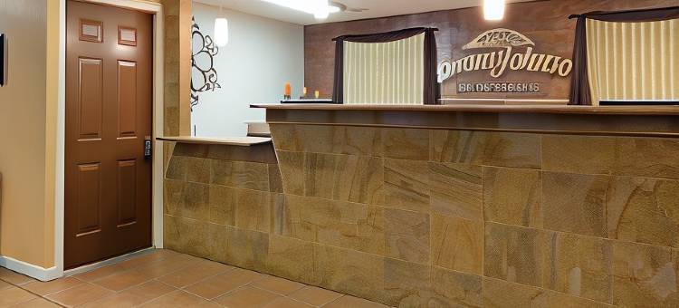 凯艺套房酒店-35号州际公路/近AT&T中心(Quality Inn & Suites I-35 Near Frost Bank Center)图片