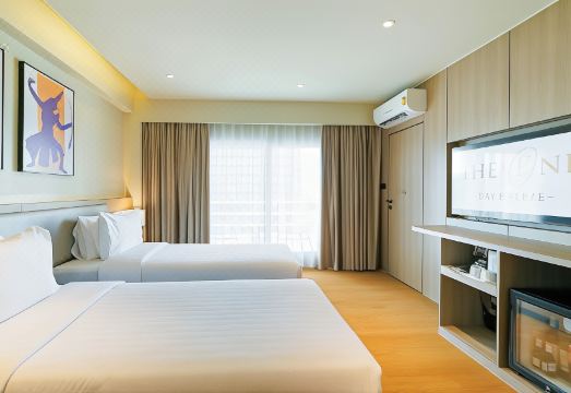 The One Bay BreezeHotel Overview