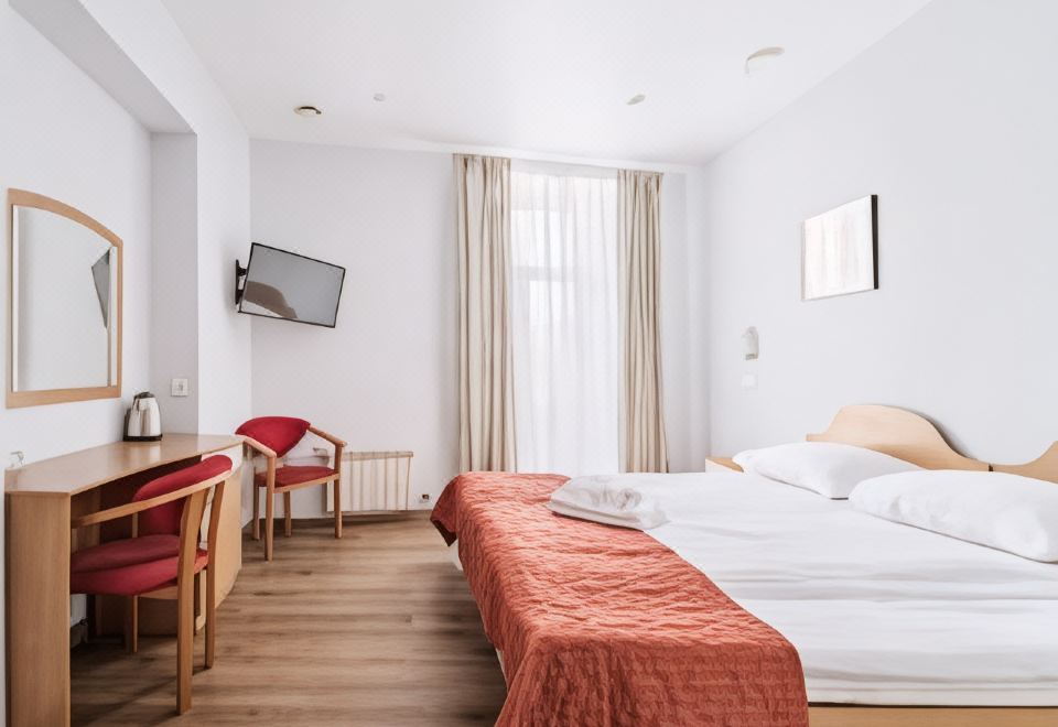 Hotel Octaviana Hotel Overview