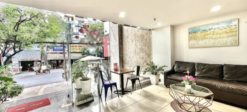 翡翠酒店(The Jade Hotel Near Tan Son Nhat Airport)图片