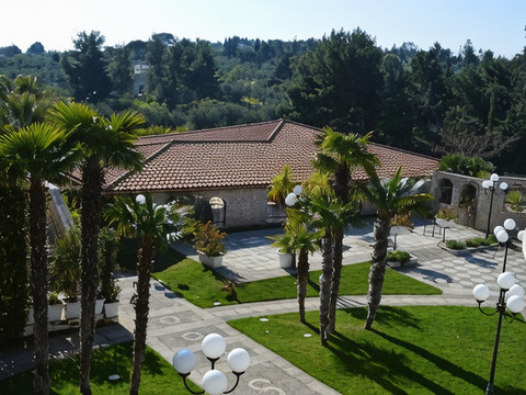 柏高塞罗内酒店