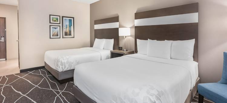 休斯顿斯普林南拉昆塔温德姆套房酒店(La Quinta Inn and Suites by Wyndham Houston Spring South)图片