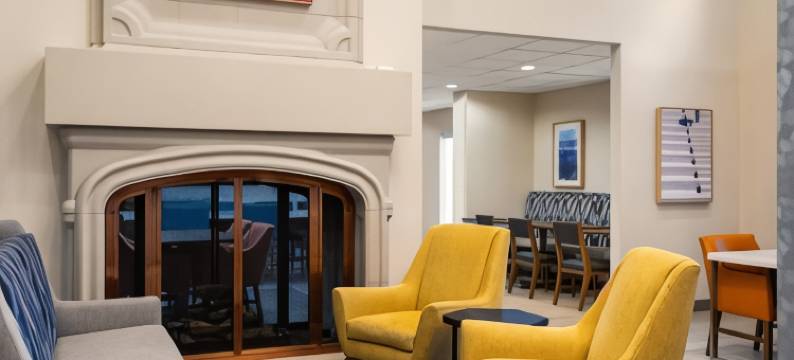 米德维尔智选假日酒店(Holiday Inn Express Meadville by IHG)图片