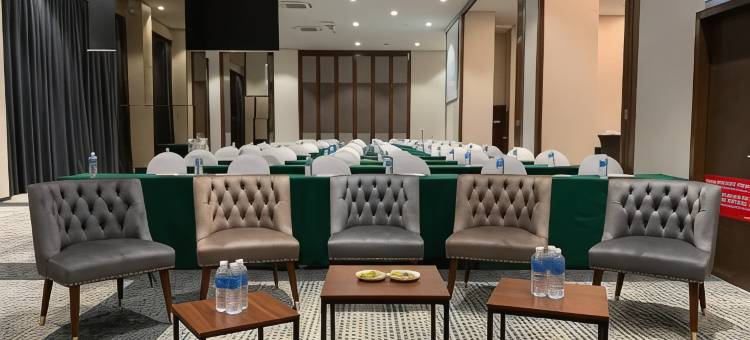 D优雅盛大斯里阿南酒店(D Elegance Grand Bandar Seri Alam)图片