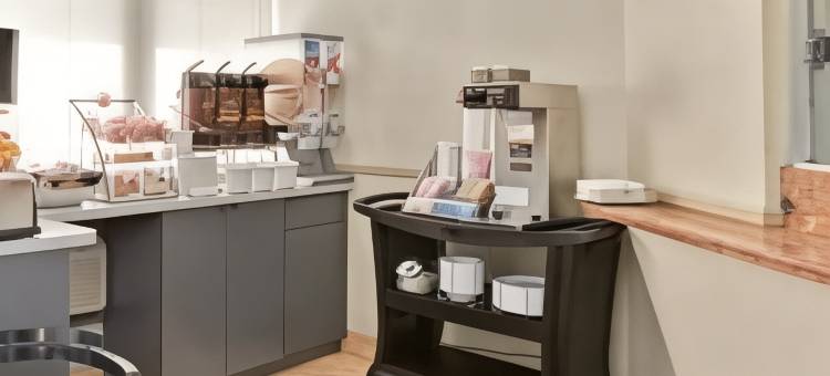 长岛市LGA速8酒店(Super 8 by Wyndham Long Island City LGA Hotel)图片