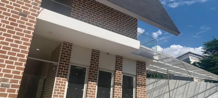 O酒店法乌齐亚伊斯兰旅馆，靠近塔克瓦清真寺马明纳赛(Hotel O Penginapan Fauziah Syariah Near Mesjid Taqwa Mamminasae)图片