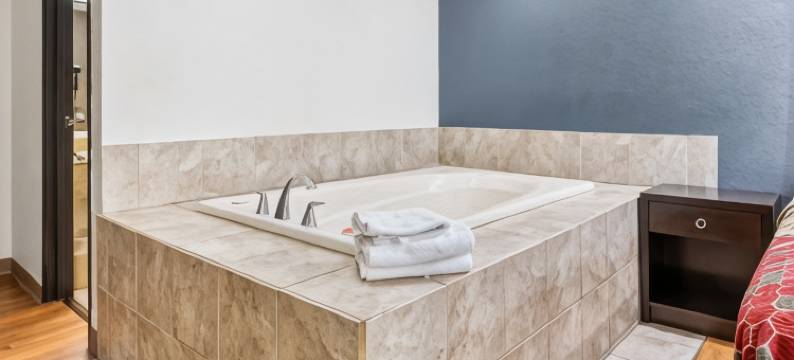 阿克伦科普利西北伊克诺旅馆(Econo Lodge Akron Copley Northwest)图片