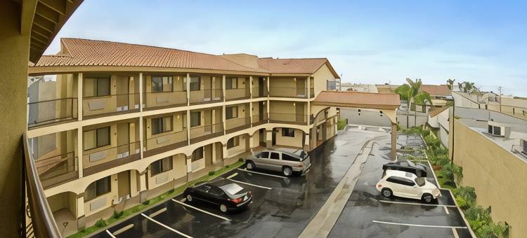 洛斯阿拉米托斯贝斯特韦斯特酒店(Best Western Los Alamitos Inn & Suites)图片