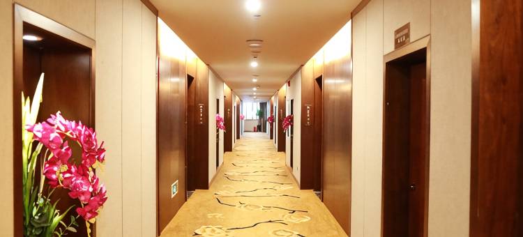 广润国际大酒店(阜阳双清湾公园万达广场店)图片