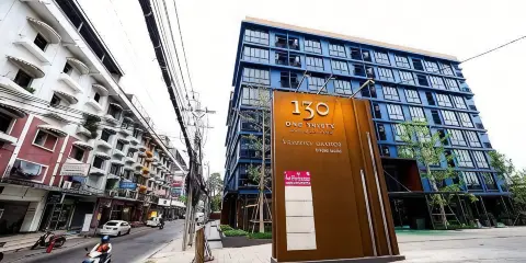 曼谷130號酒店及公寓