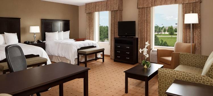 芝加哥圣查尔斯欢朋套房酒店(Hampton Inn & Suites Chicago/St. Charles)图片