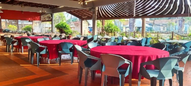 伦比亚度假别墅帕卡丁加奴(Rumbia Resort Villa Paka)图片