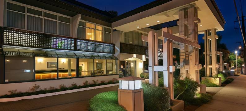 贝斯特韦斯特卡比兰诺温哥华北SureStay酒店(SureStay Hotel by Best Western North Vancouver Capilano)图片