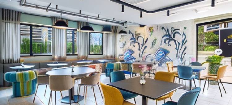 斯台普斯巴统酒店套房(Steps Batumi Hotel & Suites)图片