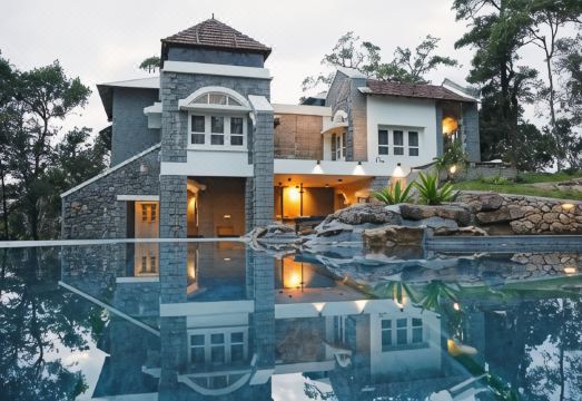 SpiceTree Rajakumari Hotel Overview