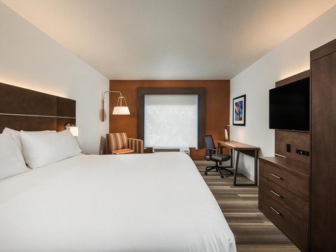 智选假日套房酒店巴托