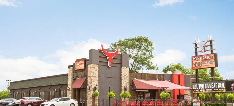 福尔斯维尤戴斯酒店(Days Inn by Wyndham Fallsview)图片