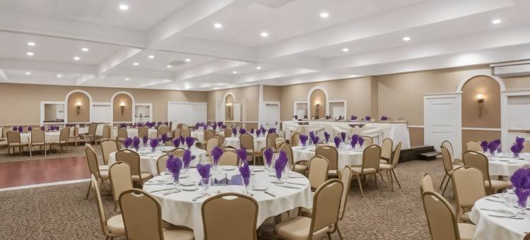 弗雷斯诺北华美达酒店(Ramada by Wyndham Fresno North)图片