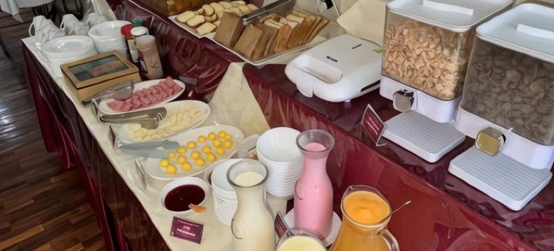 路克斯顿行政套房酒店(Luxstone Executive & Suites)图片