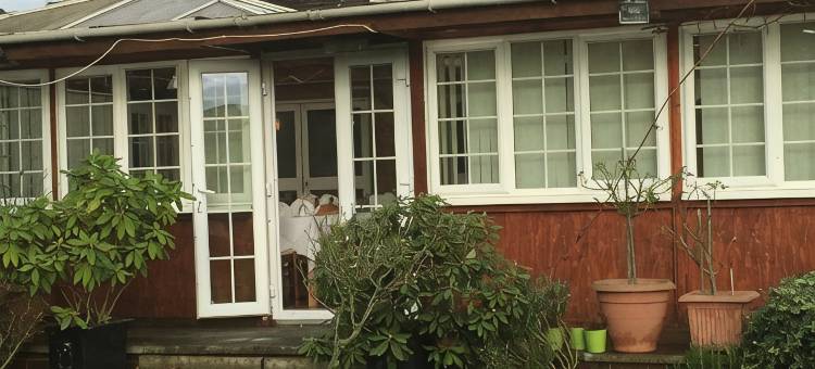 科恩布鲁克小屋旅馆(Colnbrook Lodge Guest House)图片