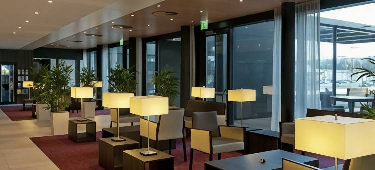 Holiday Inn Express 苏黎世机场智选假日酒店(Holiday Inn Express ZÜRICH AIRPORT by IHG)图片