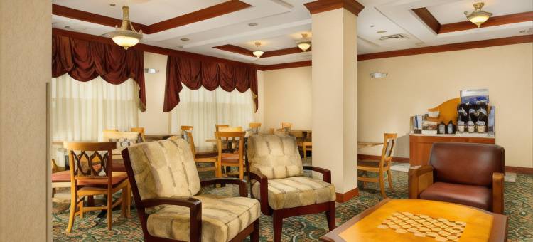 智选假日套房酒店勒诺城(诺克斯维尔区)(Holiday Inn Express & Suites LENOIR CITY (KNOXVILLE AREA) by IHG)图片