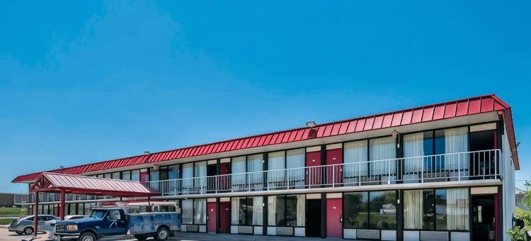 橡树林伊克诺山林小屋(Econo Lodge Oak Grove-Blue Springs)图片