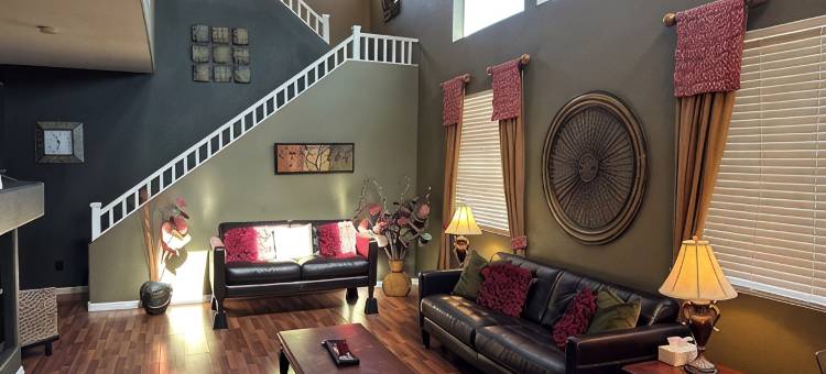 Hidden Gem: “We Stay Here Every Time” • 3Br Next to South Point • Indoor Hot Tub图片