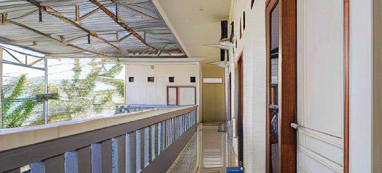 红多兹酒店-近岸朱RSUD(RedDoorz Near Rsud Nganjuk)图片