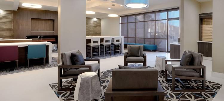 哥伦比亚东南杰克逊堡拉昆塔温德姆酒店(La Quinta Inn by Wyndham Columbia SE / Fort Jackson)图片