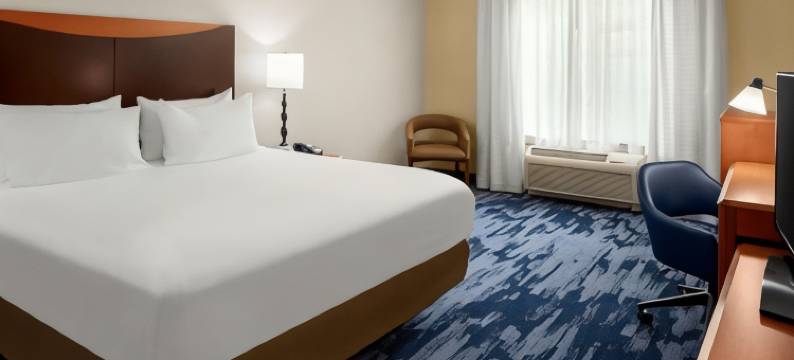 贝德福德万豪万枫酒店(Fairfield Inn & Suites Bedford)图片