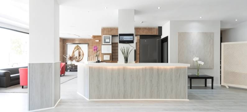 查帕里尔雪橇酒店(Hotel Toboso Chaparil)图片