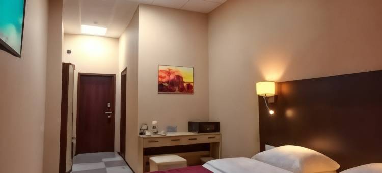 班轮酒店(Lajner Hotel)图片