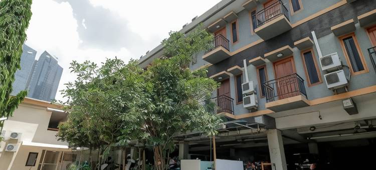 红多兹Plus酒店-近古宁安西普拉世界2号(RedDoorz Plus Near Ciputra World Kuningan 2)图片