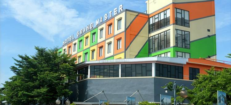 普沃达迪凯里亚德格兰名家饭店(Grand Master Hotel Purwodadi)图片