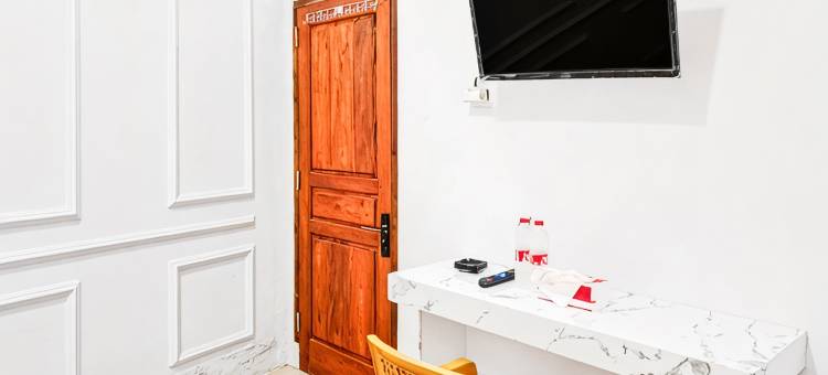 RedDoorz @ Villa Rose Brebes图片