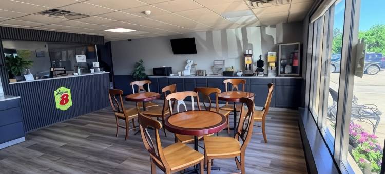 马克姆速8酒店(Super 8 by Wyndham Macomb)图片