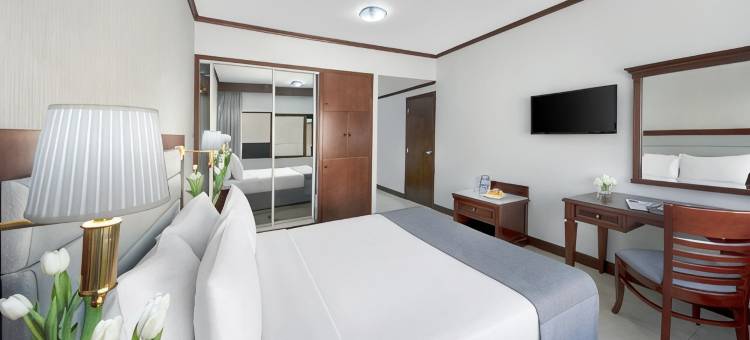 上将广场酒店(Admiral Plaza Hotel)图片