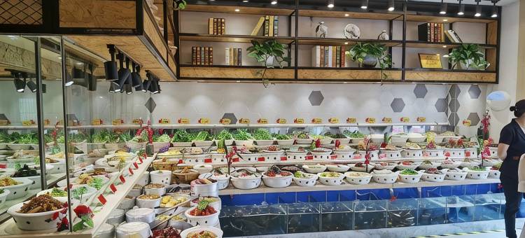 斯维登度假公寓酒店(临安汽车东站店)图片