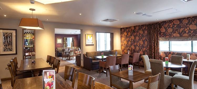 伦敦希思罗机场五号航站楼普瑞米尔酒店(Premier Inn Heathrow Airport Terminal 5)图片