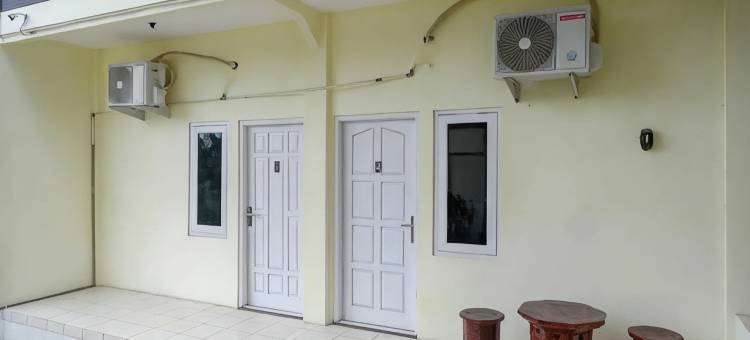 红门酒店-近三宝垄恩加利安佩尔马塔美迪卡医院(RedDoorz Near RS Permata Medika Ngaliyan Semarang)图片